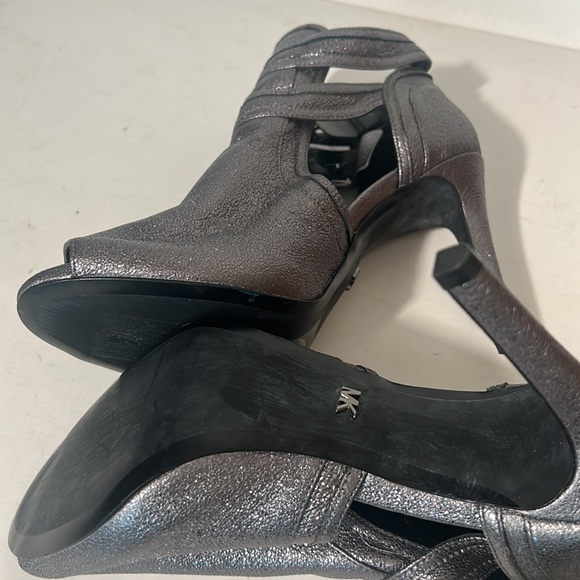 MICHAEL KORS BLAZE METALIC LEATHER OPEN TOE PEN HEELS IN SIZE 9.5 M - Picture 10 of 10